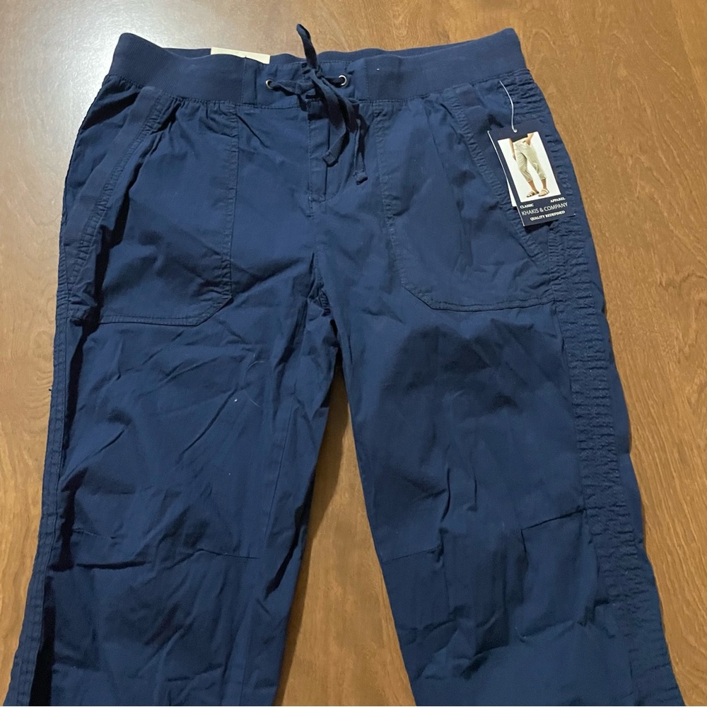 Convertible capri pants 6 NWT